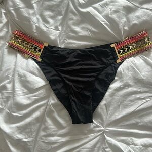 Scrunch butt bikini bottom